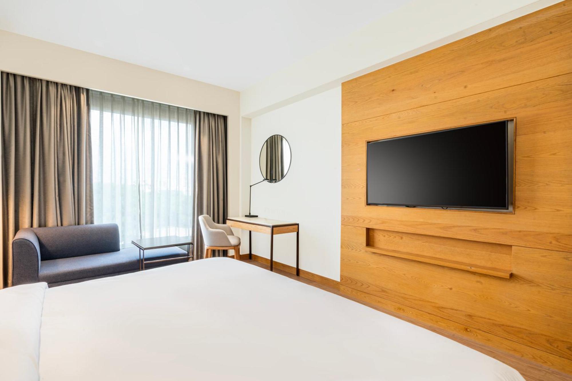 Radisson Hotel Vrindāvan 外观 照片