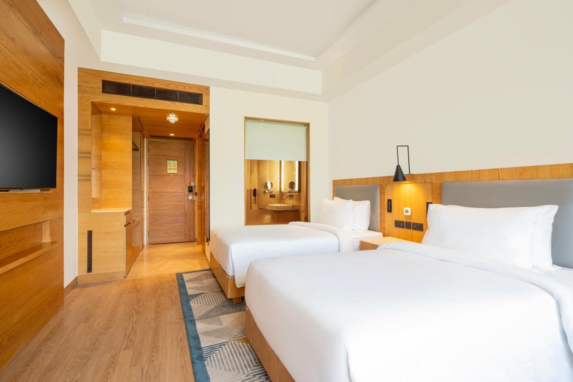 Radisson Hotel Vrindāvan 外观 照片