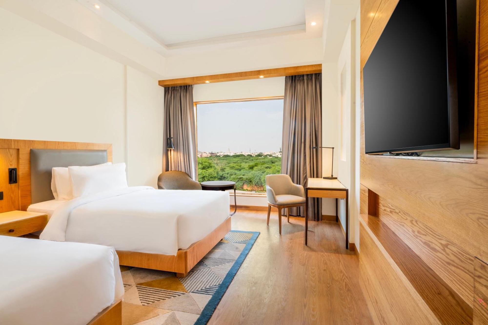 Radisson Hotel Vrindāvan 外观 照片