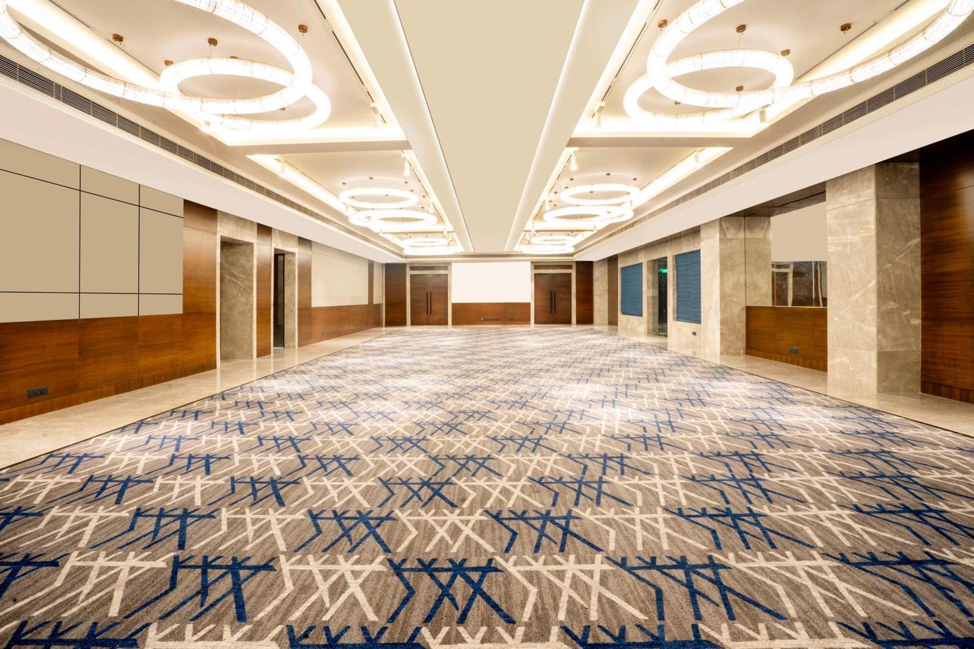 Radisson Hotel Vrindāvan 外观 照片