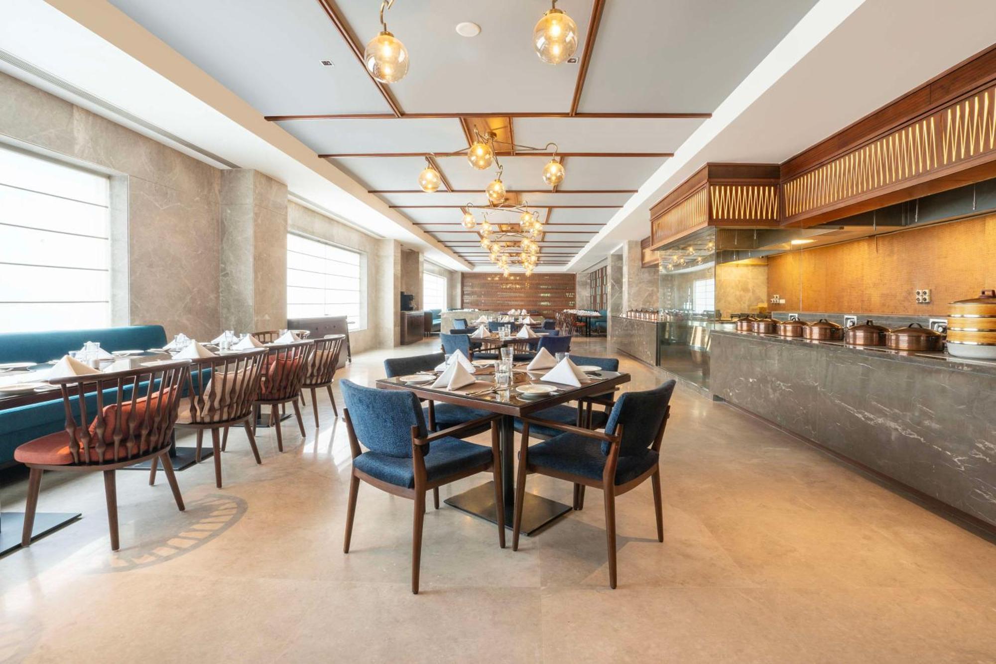 Radisson Hotel Vrindāvan 外观 照片